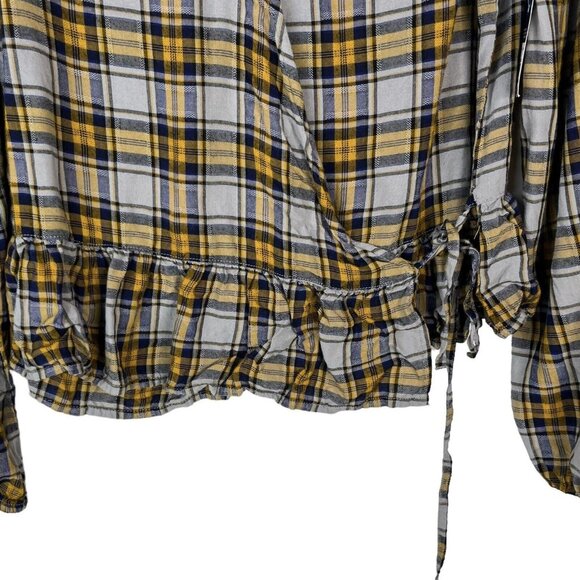 Arizona Jeans Wrap Shirt Top Womens Small Plaid Grey Yellow Blue New - Picture 4 of 10